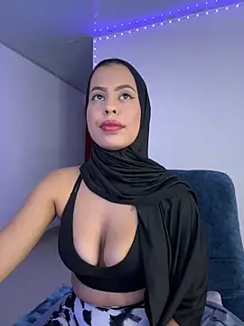 Snapshot of JannaNader12 chatting on February 7, 11:13 pm JannaNader12 online show from February 7, 11:13 pm