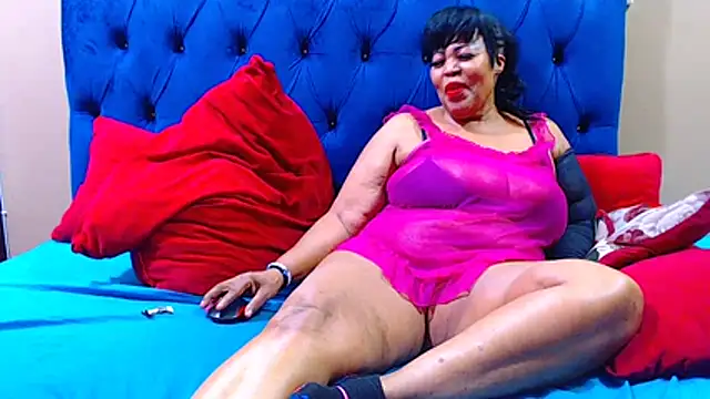 ebonycandy10 online show from March 17, 7:39 pm