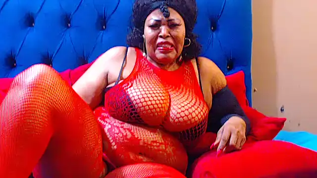 ebonycandy10 online show from December 18, 2:21 pm