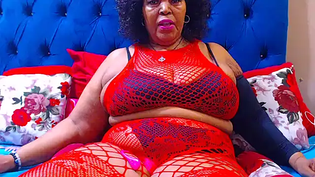 Snapshot of ebonycandy10 chatting on October 21, 7:19 am ebonycandy10 online show from October 21, 7:19 am