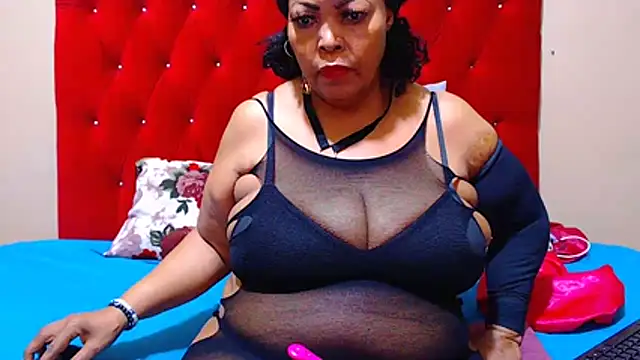 ebonycandy10 online show from December 18, 2:16 am
