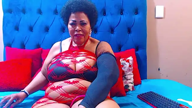 ebonycandy10 online show from January 13, 6:39 am