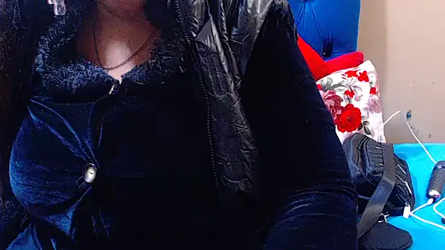 Snapshot of ebonycandy10 chatting on October 2, 7:56 am ebonycandy10 online show from October 2, 7:56 am