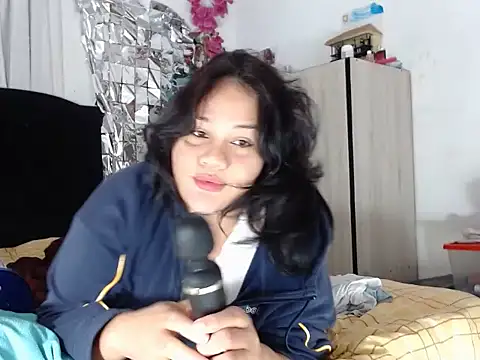 Snapshot of melissa4855 chatting on January 25, 12:59 am melissa4855 online show from January 25, 12:59 am
