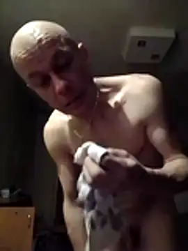 Snapshot of Ostry9333 chatting on December 3, 11:58 pm Ostry9333 online show from December 3, 11:58 pm