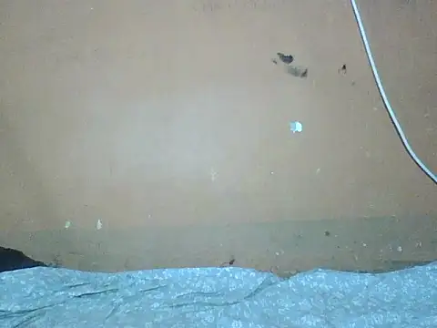 Naivegirrl online show from February 24, 11:38 pm