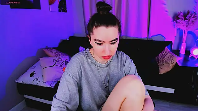 Snapshot of Lily_xBabe chatting on October 4, 7:54 am Lily xBabe online show from October 4, 7:54 am