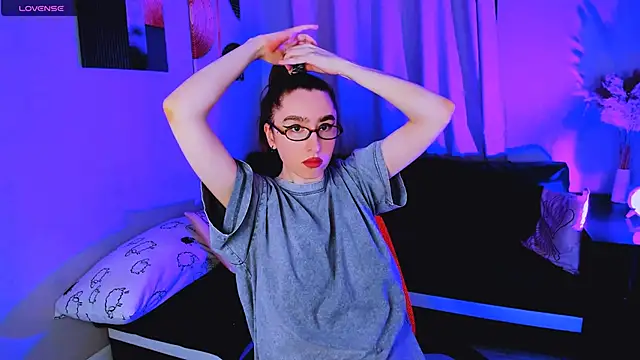 Lily xBabe online show from November 12, 9:24 am