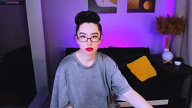 Snapshot of Lily_xBabe chatting on June 26, 2:23 pm Lily xBabe online show from June 26, 2:23 pm
