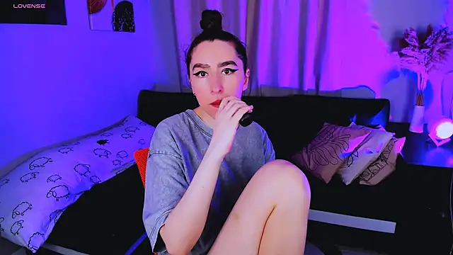 Snapshot of Lily_xBabe chatting on September 21, 11:04 am Lily xBabe online show from September 21, 11:04 am