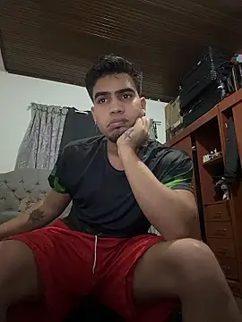 Snapshot of jaden_98_ chatting on January 6, 2:04 am jaden 98 online show from January 6, 2:04 am