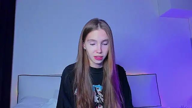 haileyishere online show from March 18, 7:44 pm