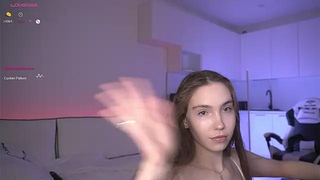 haileyishere online show from May 6, 1:42 am