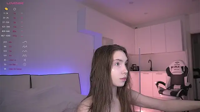 haileyishere online show from April 7, 7:48 pm