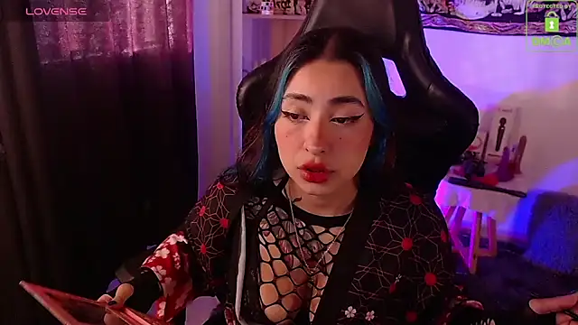 Snapshot of sweetcoralinee chatting on October 1, 10:13 pm sweetcoralinee online show from October 1, 10:13 pm