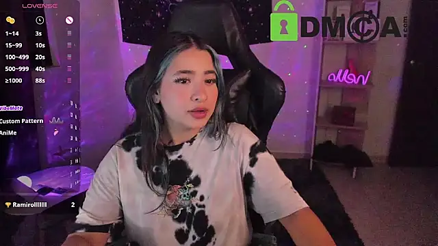 Snapshot of sweetcoralinee chatting on March 5, 1:10 am sweetcoralinee online show from March 5, 1:10 am