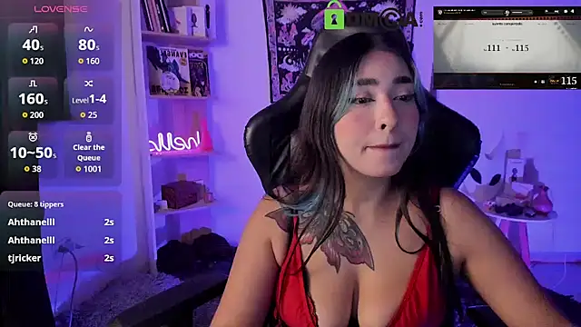 sweetcoralinee online show from November 25, 4:13 am