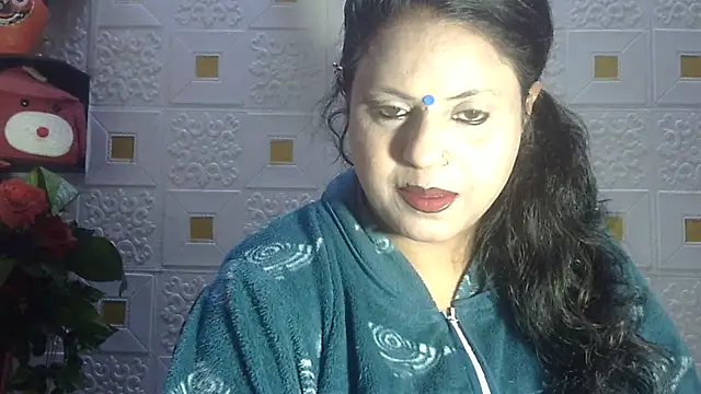 Snapshot of Sexy_komolika chatting on February 18, 4:58 pm Sexy komolika online show from February 18, 4:58 pm