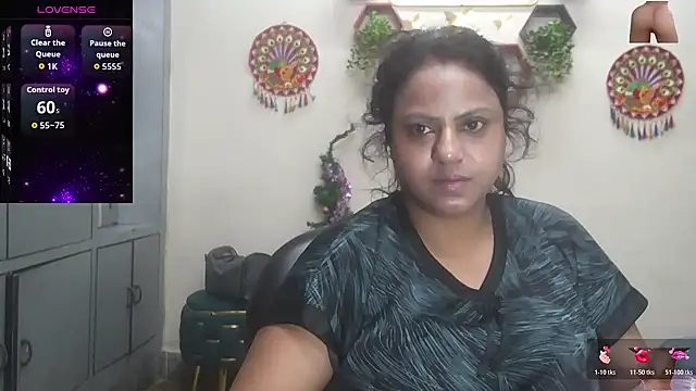 Snapshot of Sexy_komolika chatting on March 7, 1:23 am Sexy komolika online show from March 7, 1:23 am