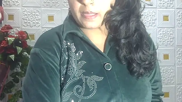 Snapshot of Sexy_komolika chatting on March 5, 6:56 pm Sexy komolika online show from March 5, 6:56 pm