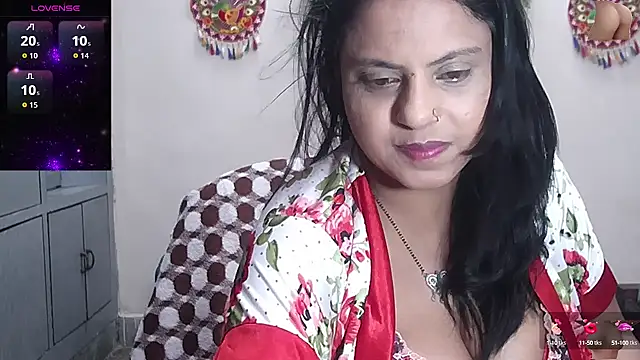 Snapshot of Sexy_komolika chatting on September 21, 11:04 am Sexy komolika online show from September 21, 11:04 am