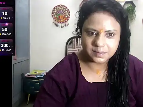 Snapshot of Sexy_komolika chatting on June 19, 3:23 am Sexy komolika online show from June 19, 3:23 am