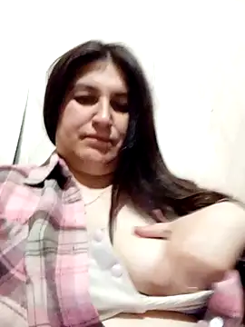 BlackVBarbie online show from March 30, 6:20 pm