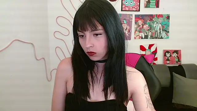 Snapshot of Kind_Scarlett chatting on March 7, 4:00 pm Kind Scarlett online show from March 7, 4:00 pm