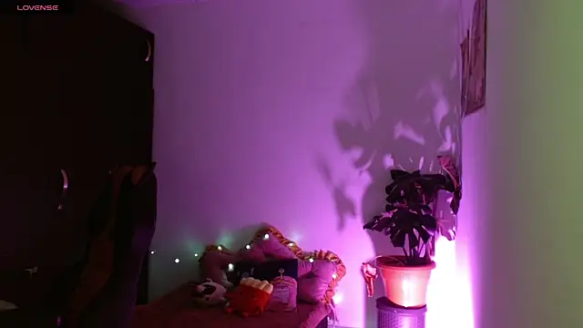 Kind Scarlett online show from May 28, 10:48 pm