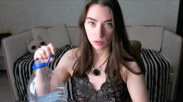 pussyhome2407 online show from April 11, 9:29 pm