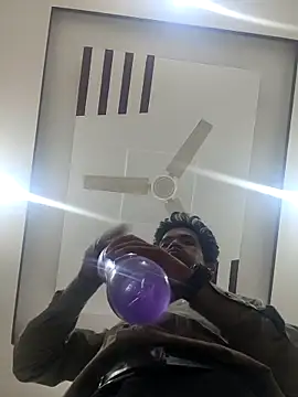 Snapshot of S_ROCKSTAR chatting on March 19, 3:56 pm S ROCKSTAR online show from March 19, 3:56 pm