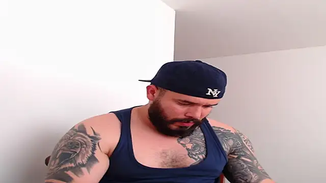 alexandergranda71 online show from February 17, 9:00 pm