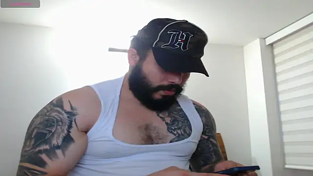 alexandergranda71 online show from March 17, 11:13 pm