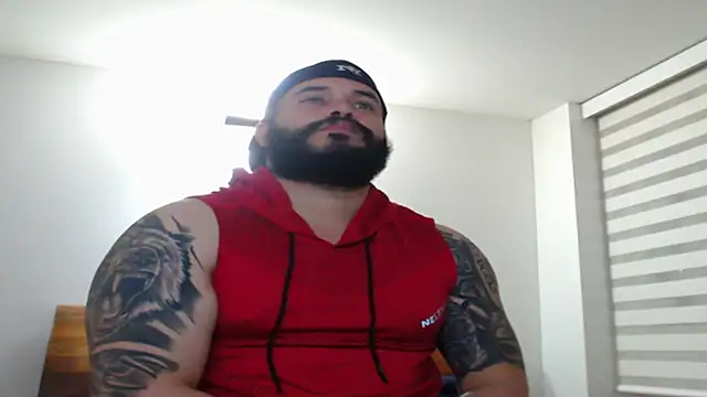 alexandergranda71 online show from March 14, 11:43 pm