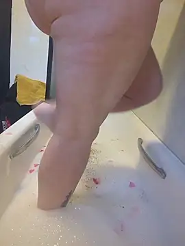 KinkyLittleWitch online show from February 13, 5:02 pm