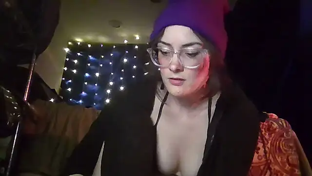 EyaDivine1 online show from December 2, 4:14 am