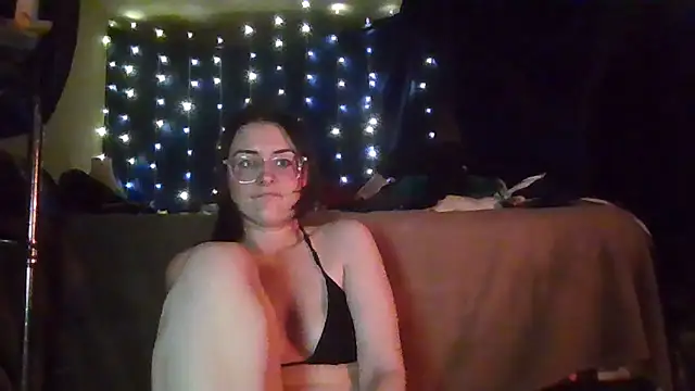 EyaDivine1 online show from June 10, 3:41 am