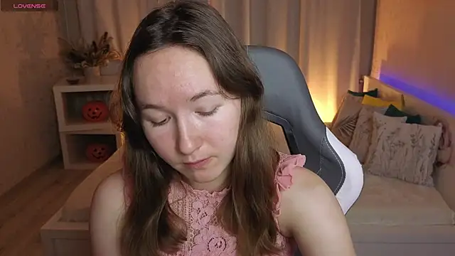 Little doll meow online show from November 12, 2:59 am