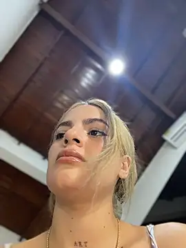 emiss  online show from December 5, 4:05 pm