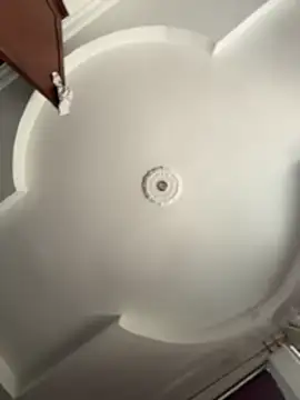 emiss  online show from October 30, 2:04 pm