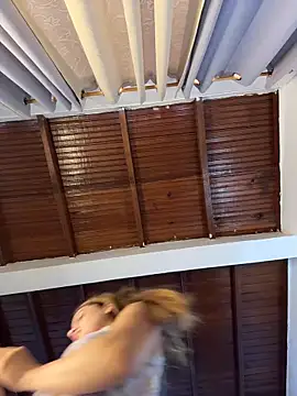 emiss  online show from April 18, 4:31 pm