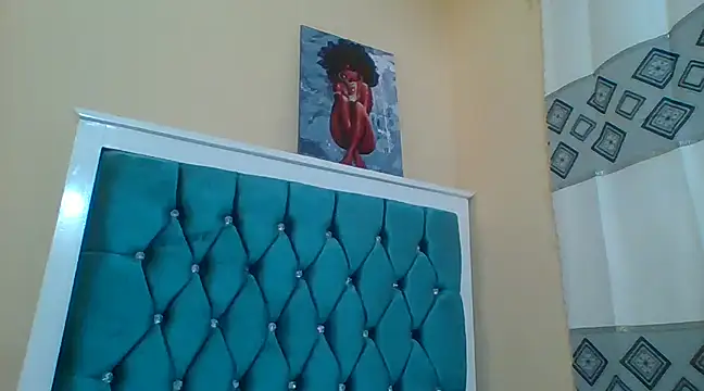 Hornyqueengal online show from January 20, 12:49 pm