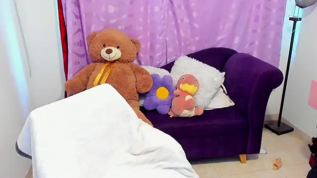 Snapshot of cynthia_watson chatting on September 24, 2:01 pm cynthia watson online show from September 24, 2:01 pm