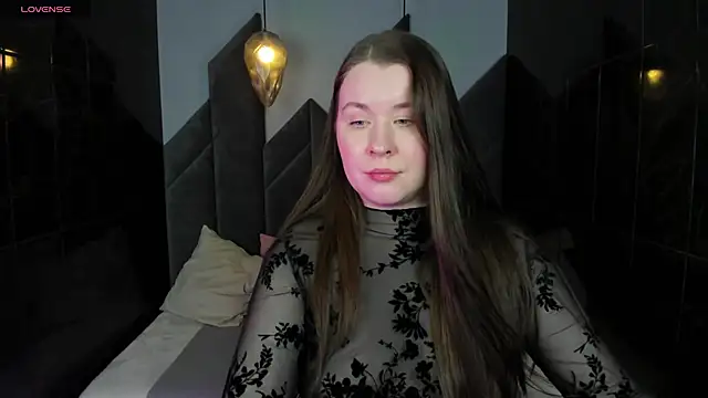 Snapshot of ShedarBrooks chatting on December 4, 8:39 am ShedarBrooks online show from December 4, 8:39 am