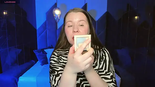 Snapshot of ShedarBrooks chatting on February 7, 5:31 am ShedarBrooks online show from February 7, 5:31 am