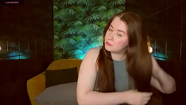 Snapshot of ShedarBrooks chatting on December 17, 8:56 am ShedarBrooks online show from December 17, 8:56 am