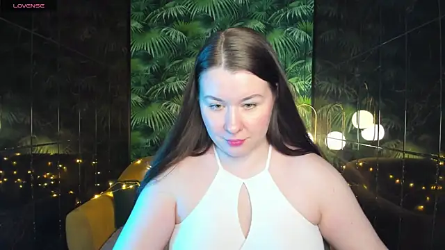 Snapshot of ShedarBrooks chatting on December 27, 8:35 am ShedarBrooks online show from December 27, 8:35 am