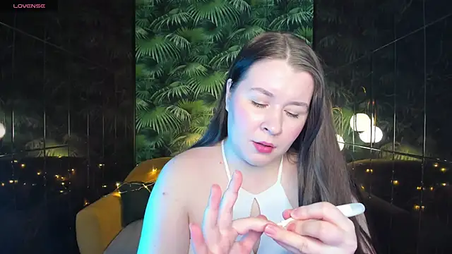 Snapshot of ShedarBrooks chatting on December 27, 5:31 am ShedarBrooks online show from December 27, 5:31 am