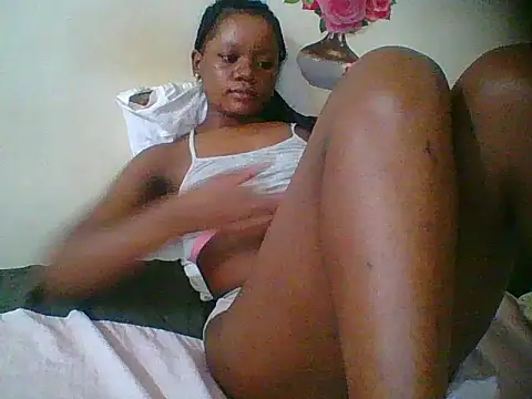 HotJeylee online show from October 22, 5:45 pm