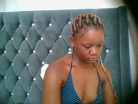 HotJeylee online show from January 7, 2:44 pm